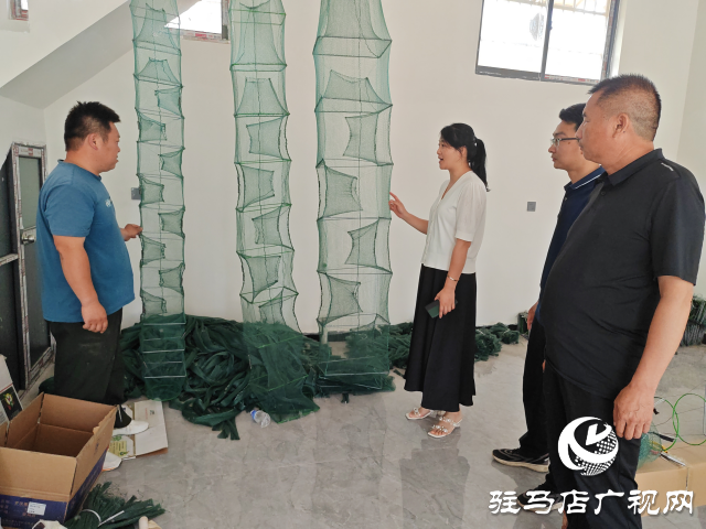 平輿縣射橋鎮(zhèn)東關居委會：編織&ldquo;地籠網(wǎng)&rdquo; 助村民走上&ldquo;致富路&rdquo;