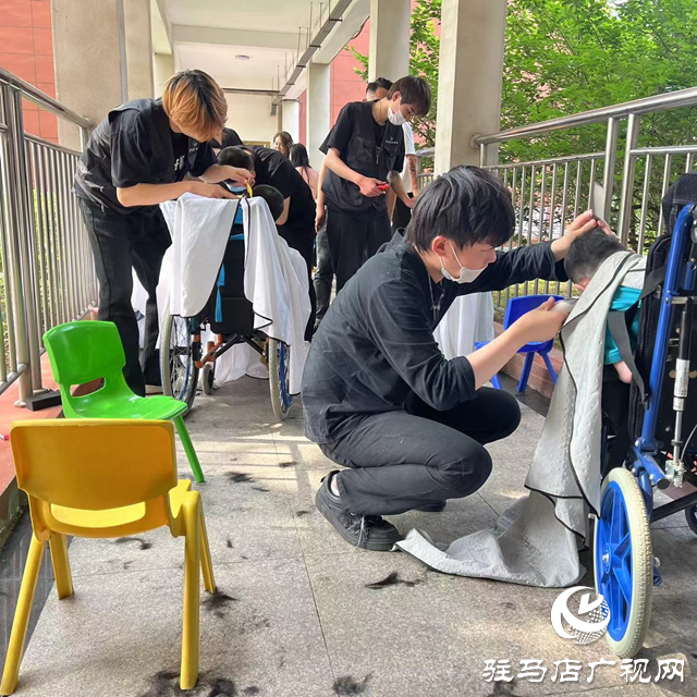 快樂六一 與愛&ldquo;童&rdquo;行&mdash;&mdash;愛心理發(fā)團(tuán)隊(duì)走進(jìn)駐馬店兒童福利院