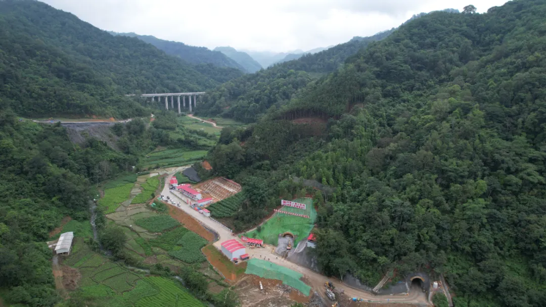 全線最長隧道開工！這條鐵路傳來好消息