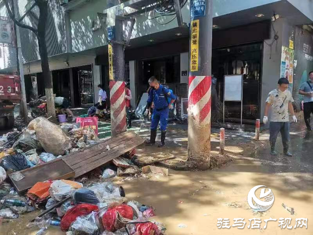 西平藍(lán)天救援隊支援湖南平江