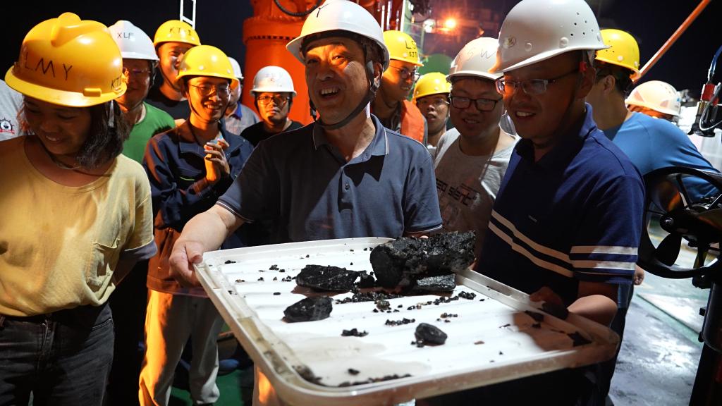 在4102.8米海底挖&ldquo;寶&rdquo;！我國深海采礦車迎來新突破