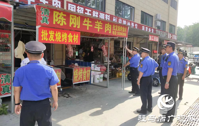 確山縣住建局:清除“私搭亂建” 為城市美顏