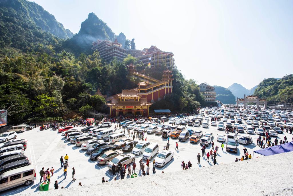 時(shí)光相冊(cè)丨弄拉的重生：荒山披綠 窮嶺生金