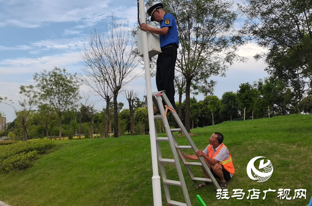 確山縣: 精心維護市政設(shè)施 讓城市更“精致”