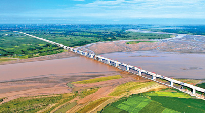 黃河普通干線最長橋合龍 實現(xiàn)"一橋連三路"