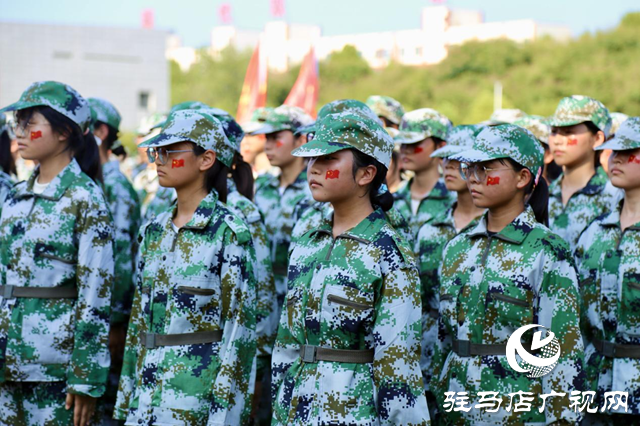 正陽(yáng)縣:戎裝展風(fēng)采 青春譜華章