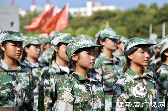 正陽(yáng)縣:戎裝展風(fēng)采 青春譜華章