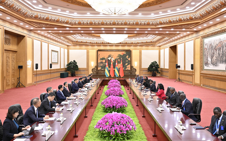 中非合作論壇丨習近平會見多哥總統(tǒng)福雷