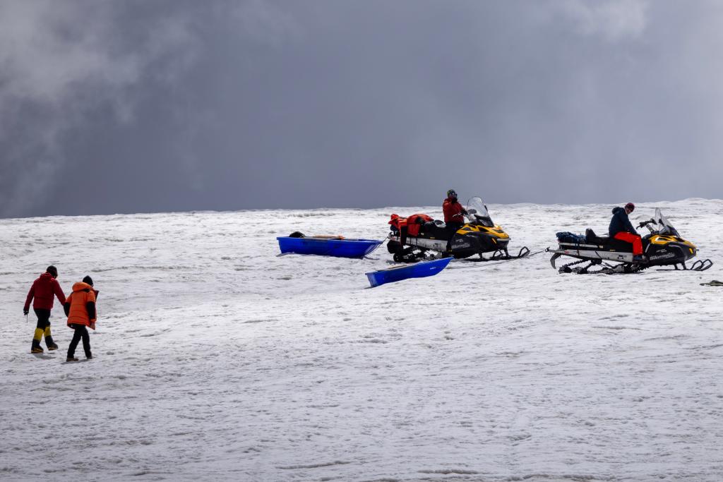 海拔5400米！探訪第二次青藏科考普若崗日冰原大本營