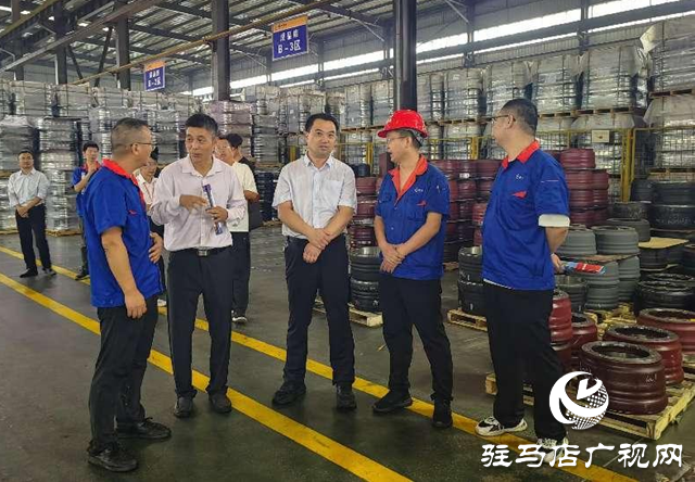 確山縣:沉浸式體驗(yàn)營(yíng)商環(huán)境 助力政務(wù)服務(wù)效能提升