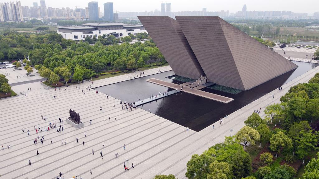 “為祖國發(fā)展繁榮而不懈奮斗”——以習近平同志為核心的黨中央高舉愛國主義偉大旗幟引領強國建設、民族復興紀實