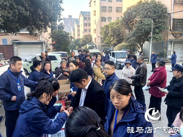 平輿縣:直飲水機入戶工程示范店進小區(qū) 便民服務暖人心