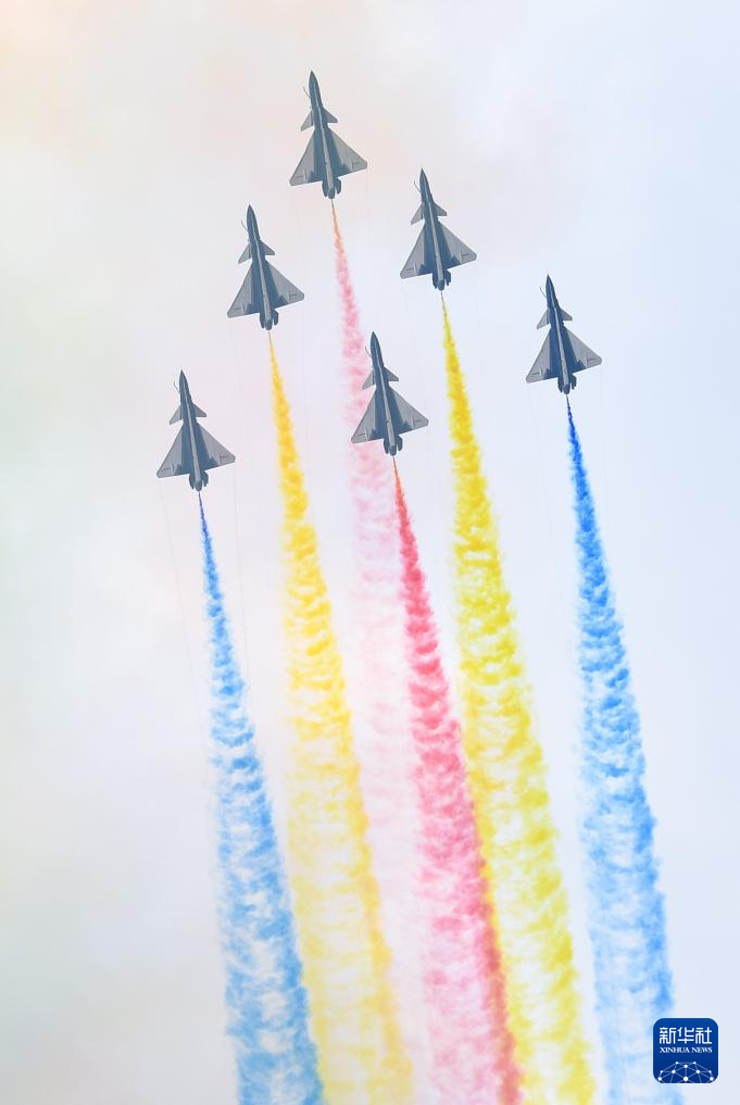 &ldquo;八一&rdquo;&ldquo;紅鷹&rdquo;展翅珠海為人民空軍慶生