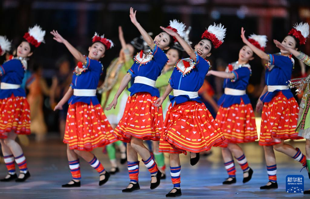 第十二屆全國少數(shù)民族傳統(tǒng)體育運(yùn)動(dòng)會(huì)閉幕式舉行