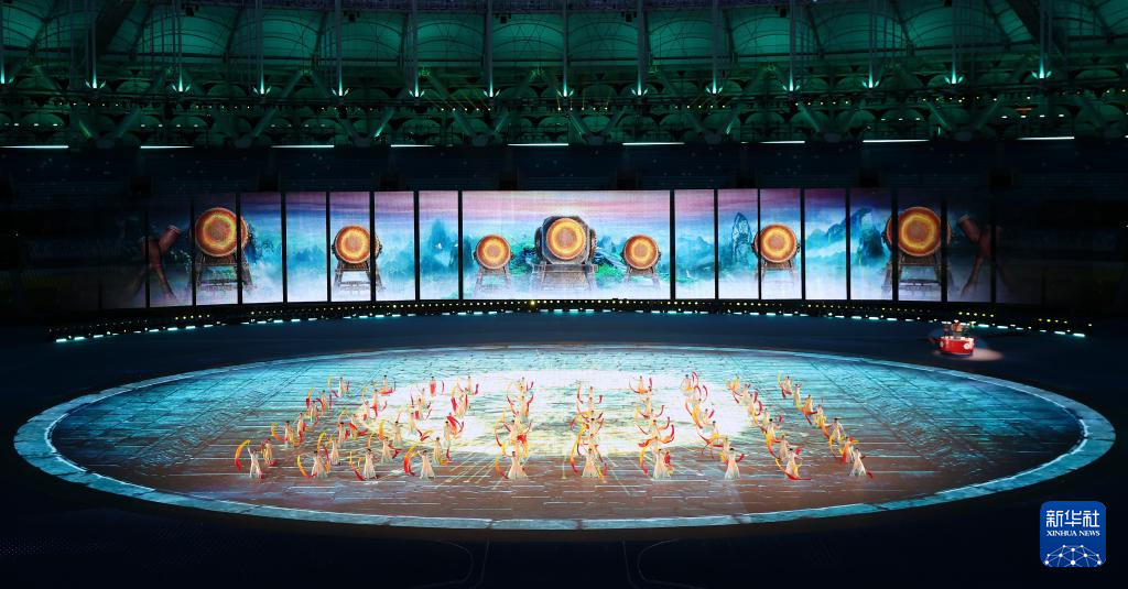 第十二屆全國少數(shù)民族傳統(tǒng)體育運(yùn)動(dòng)會(huì)閉幕式舉行