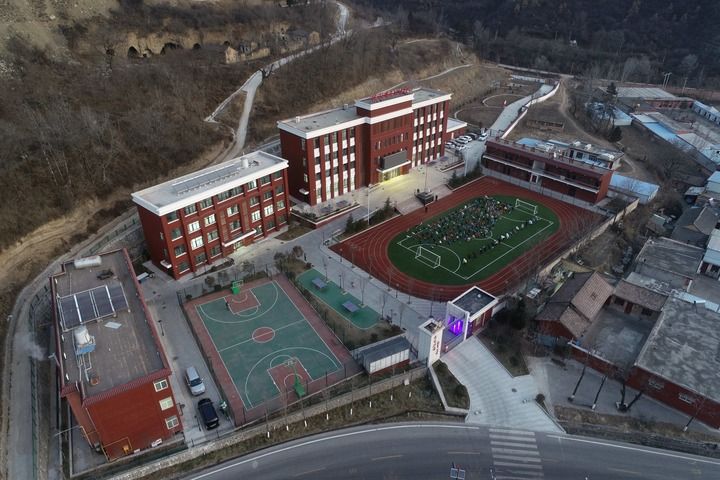 習(xí)近平和希望工程的故事