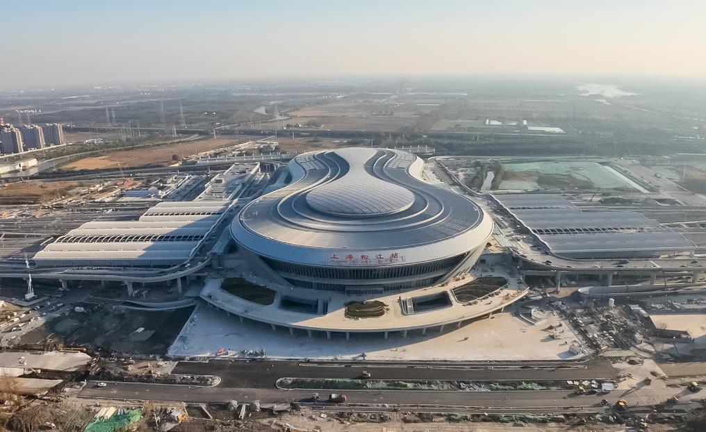 在軌道上飛馳:60s回顧2024上海交通網(wǎng)絡(luò)建設(shè)