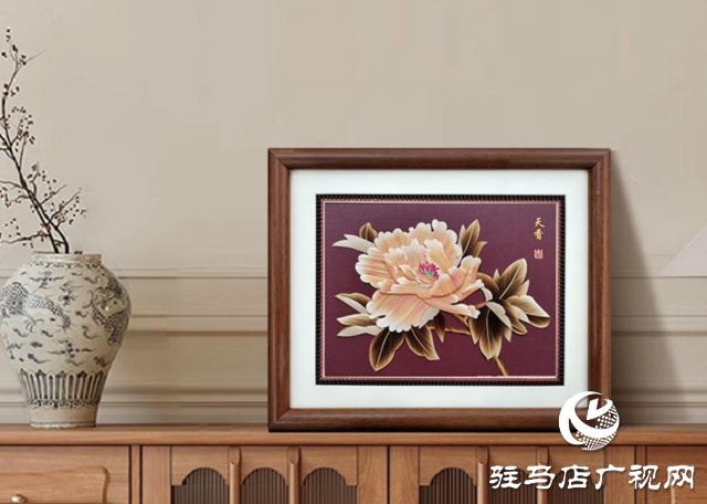 袁月英:創(chuàng)新提升“她力量” 傳承“非遺”結(jié)碩果