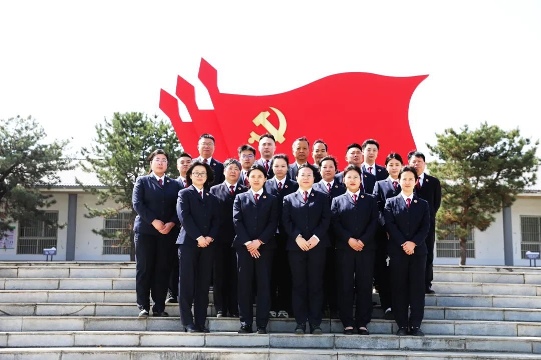 驛城區(qū)檢察院組織干警到焦竹園革命紀(jì)念舊址開展“我們的節(jié)日·清明”主題活動(dòng)