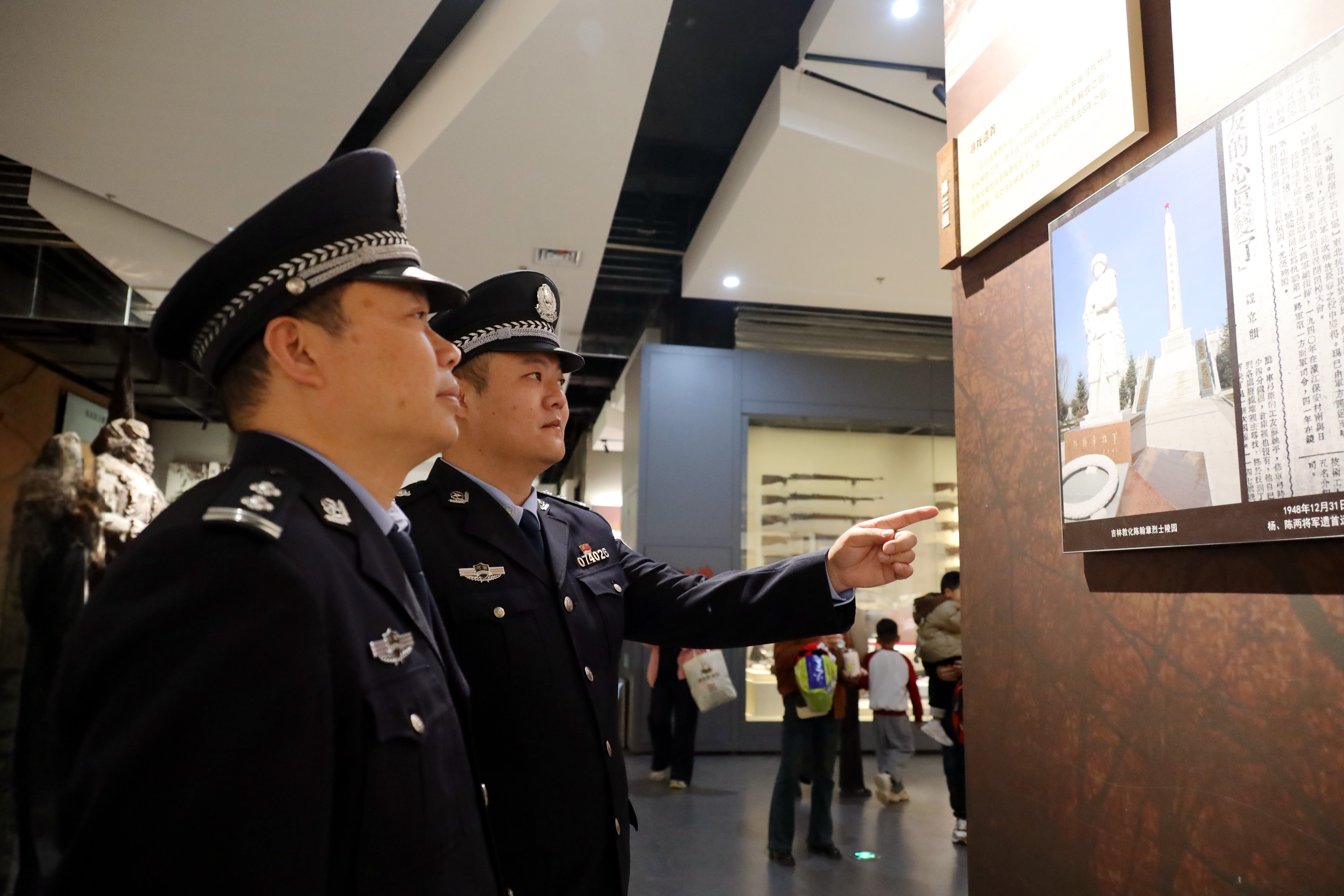 遂平縣公安局:踏尋靖宇足跡 錨定公安擔(dān)當(dāng)