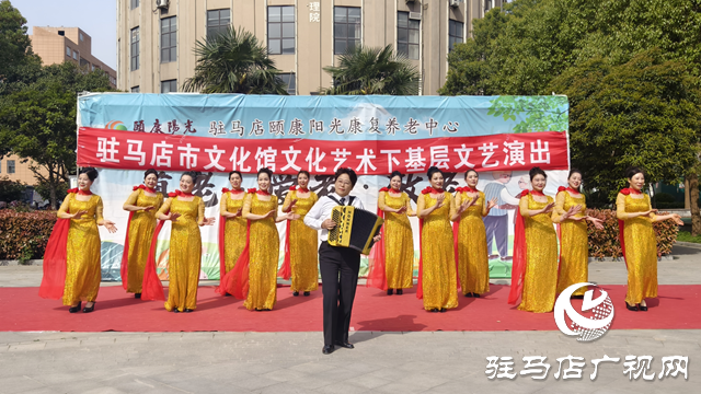 駐馬店市文化館藝術(shù)團開展惠民演出