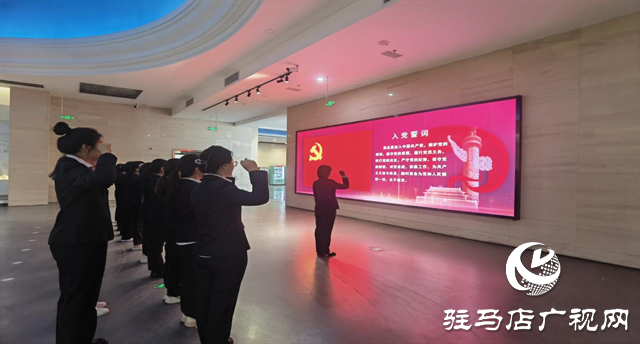  緬懷革命先烈  傳承紅色精神—駐馬店市第三十三小學(xué)開展清明祭英烈活動