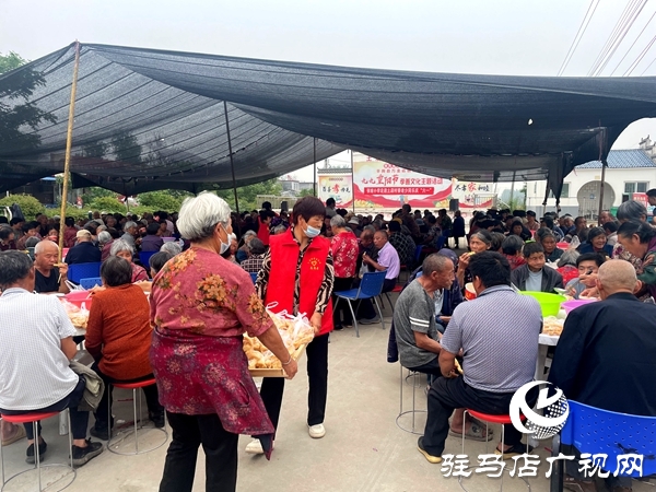 “孝善傳承 童心同行”平輿縣萬(wàn)金店鎮(zhèn)土店村慶六一活動(dòng)溫暖落幕 