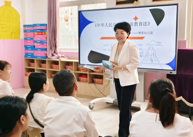 法潤(rùn)家長(zhǎng)心 情暖稚子行