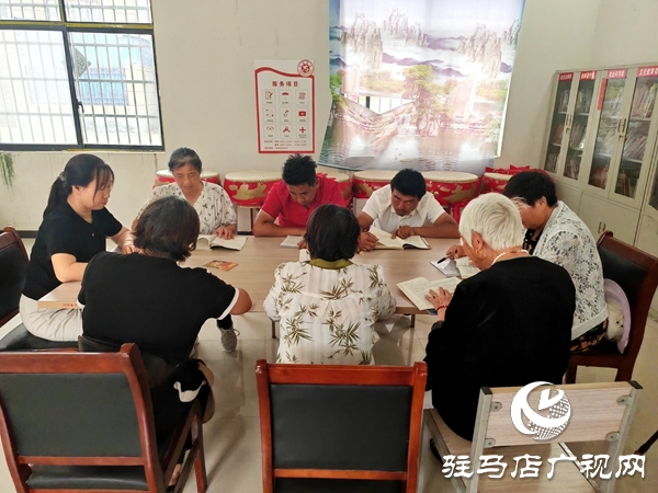 平輿縣萬金店鎮(zhèn)：農(nóng)家書屋點(diǎn)亮文明新風(fēng)
