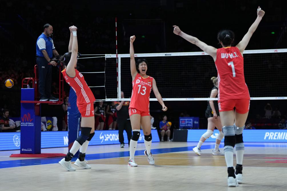 世界女排聯(lián)賽北京站揭幕 新一屆中國女排首秀迎開門紅