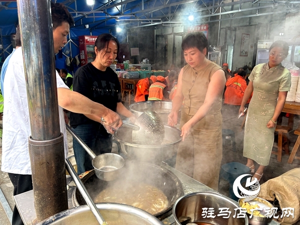 平輿縣政協(xié)委員姚林燕：情暖端午 致敬城市守護者