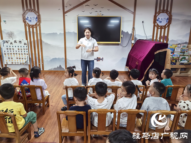 “育”見(jiàn)未來(lái)·名師風(fēng)采丨臧夏穎:以愛(ài)為燈 守護(hù)幼兒初入園的“第一步”