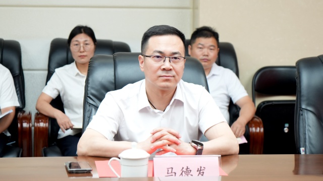 駐馬店市郵政分公司與駐馬店市鐵塔分公司簽署戰(zhàn)略合作協(xié)議