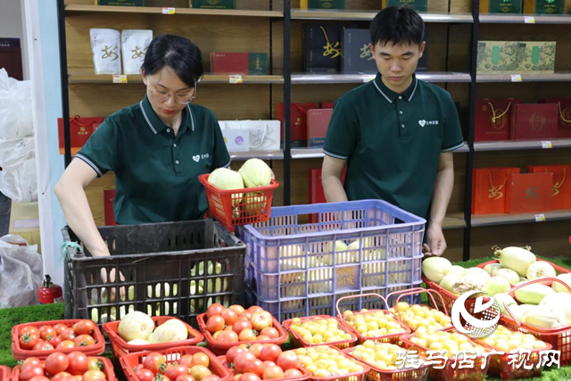 驛城區(qū)香山街道:瓜果飄香喜迎豐收季 “甜蜜經(jīng)濟”打開富民路