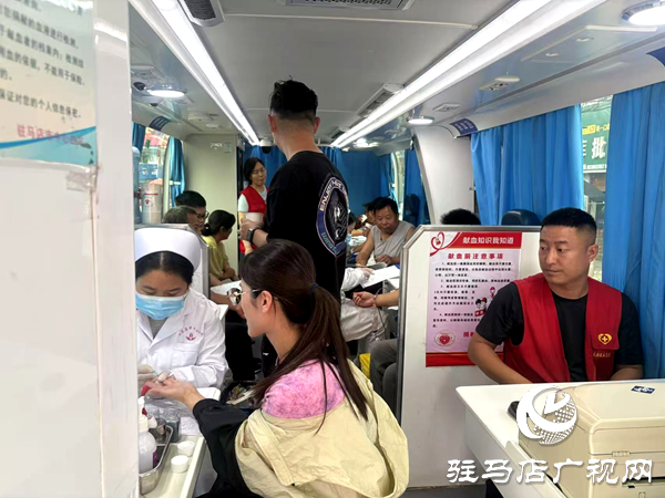 平輿縣萬金店鎮(zhèn)：熱血點(diǎn)燃希望，愛心傳遞力量