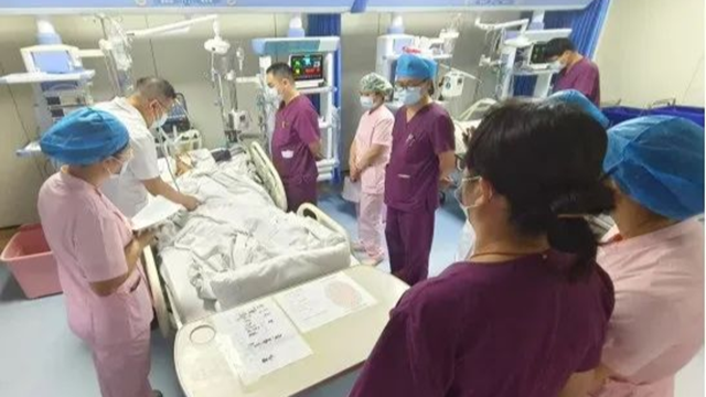  患者心包積液命懸一線，駐馬店市第一人民醫(yī)院“一針穿刺”接通生命通道