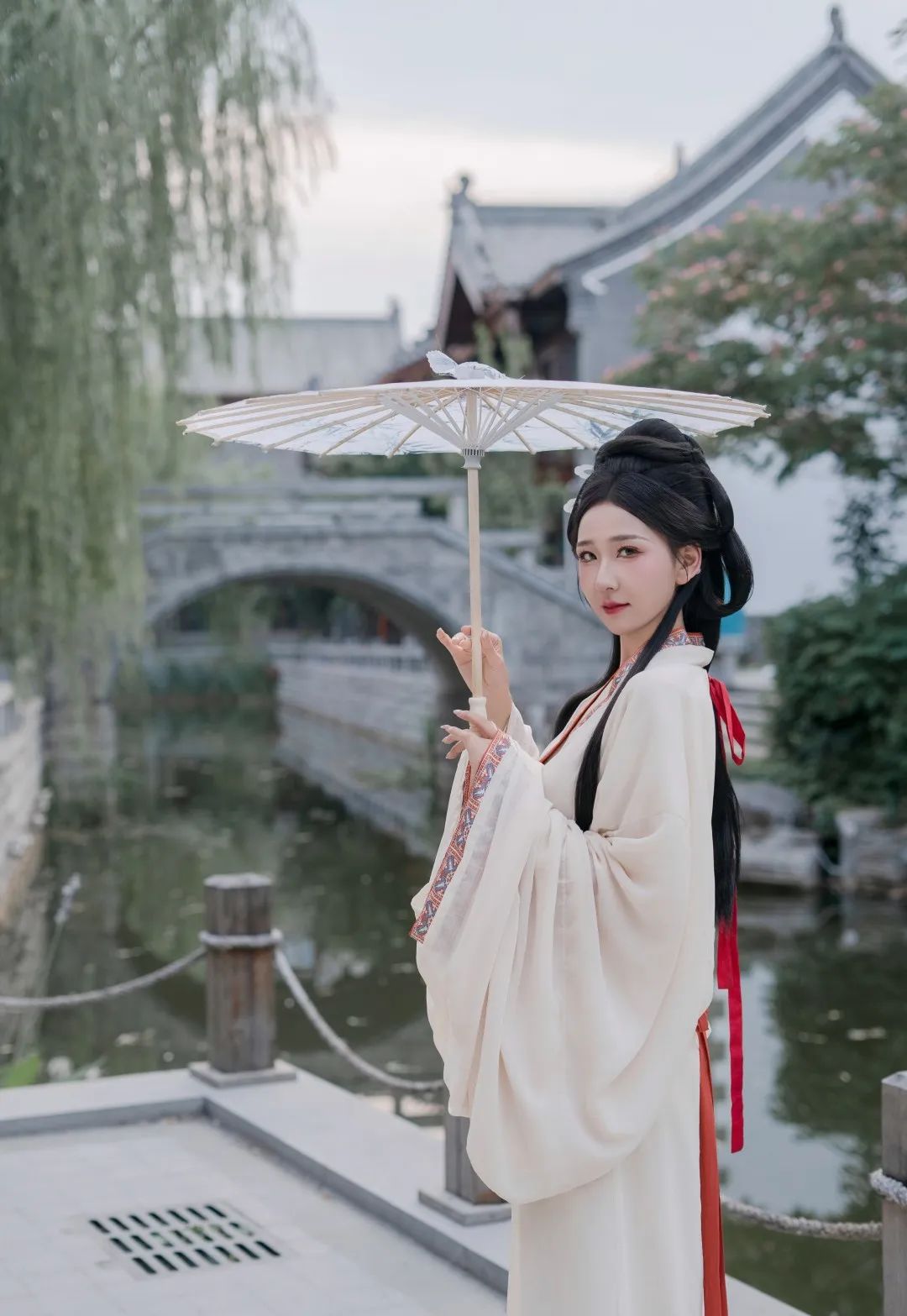 【古城驛站×華服盛世】皇家驛站抖音挑戰(zhàn)賽邀你穿越時空，C位出道！