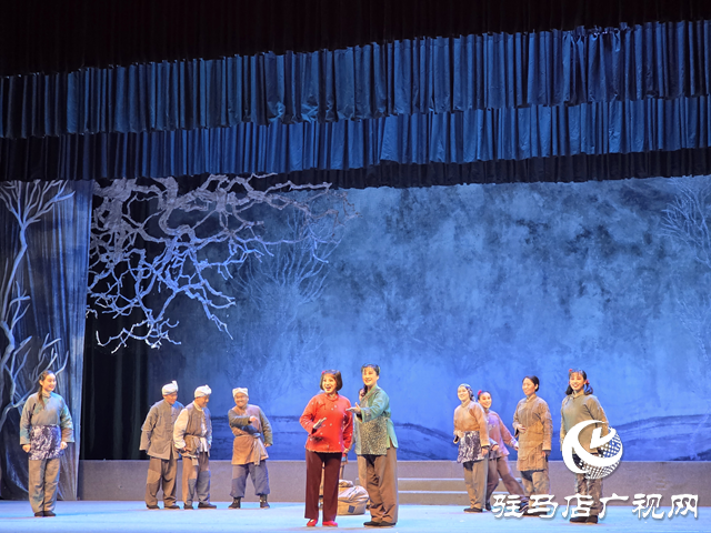 豫劇《劉胡蘭》亮相駐馬店 “紅色盛宴燃爆”中原文化大舞