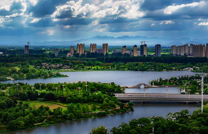 縣區(qū)動(dòng)態(tài) | 一泓碧水繞城過(guò) 滿目青綠夏意濃