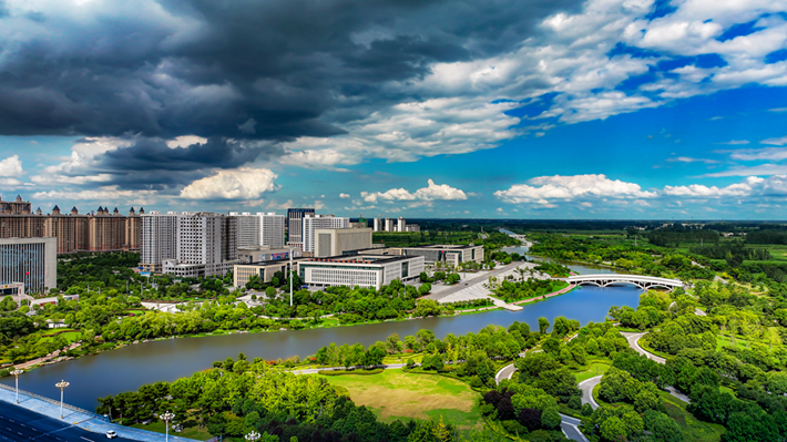 縣區(qū)動(dòng)態(tài) | 一泓碧水繞城過(guò) 滿目青綠夏意濃