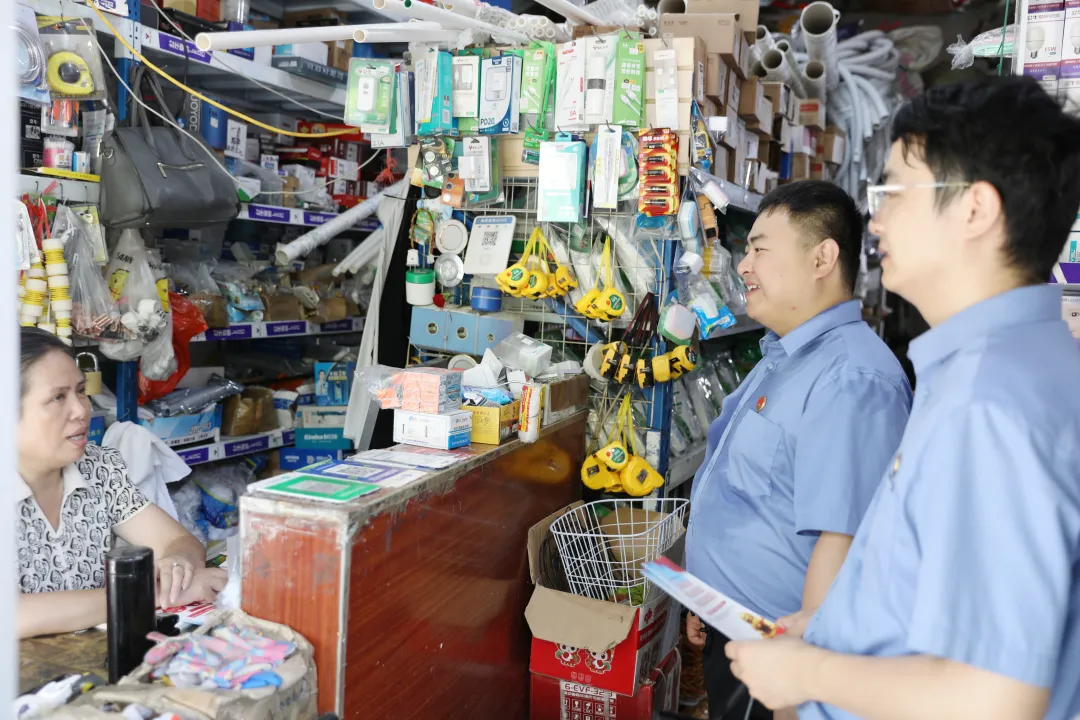 驛城區(qū)檢察院反詐宣傳持續(xù)“升溫”