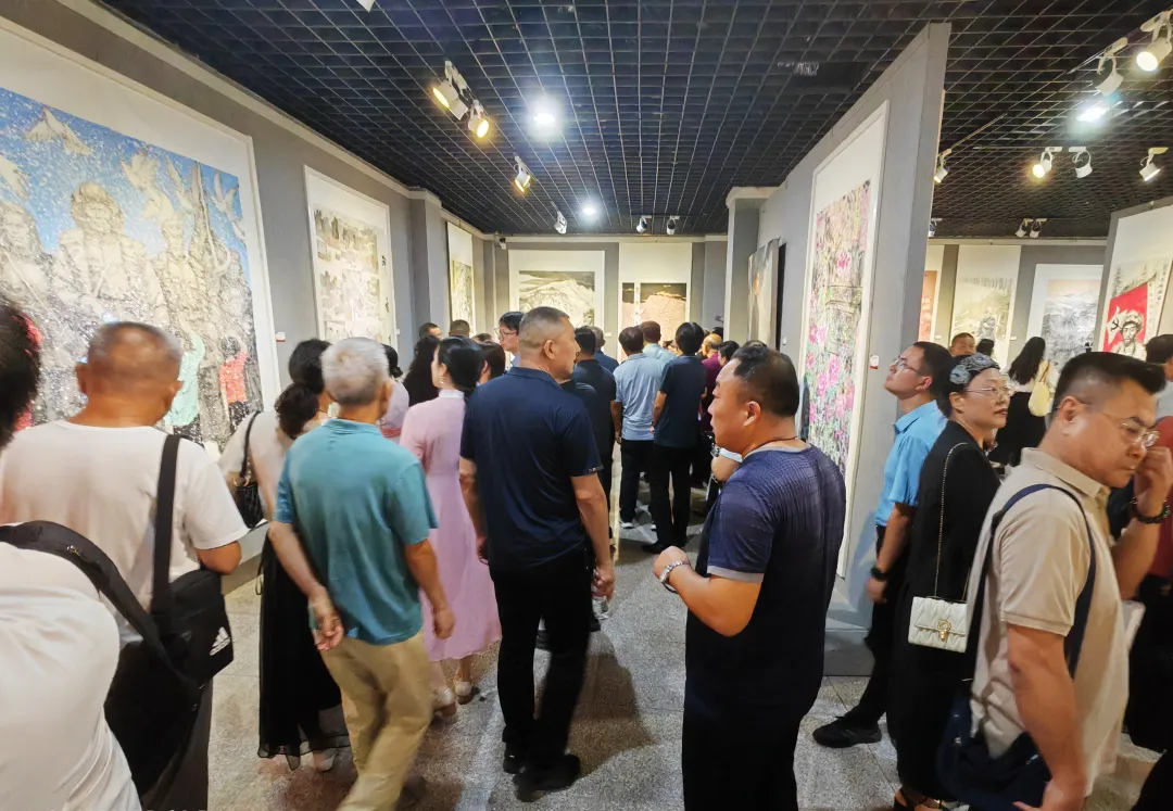 【展訊】紀(jì)念抗戰(zhàn)勝利80周年、楊靖宇將軍誕辰120周年美術(shù)書(shū)法攝影藝術(shù)展開(kāi)幕