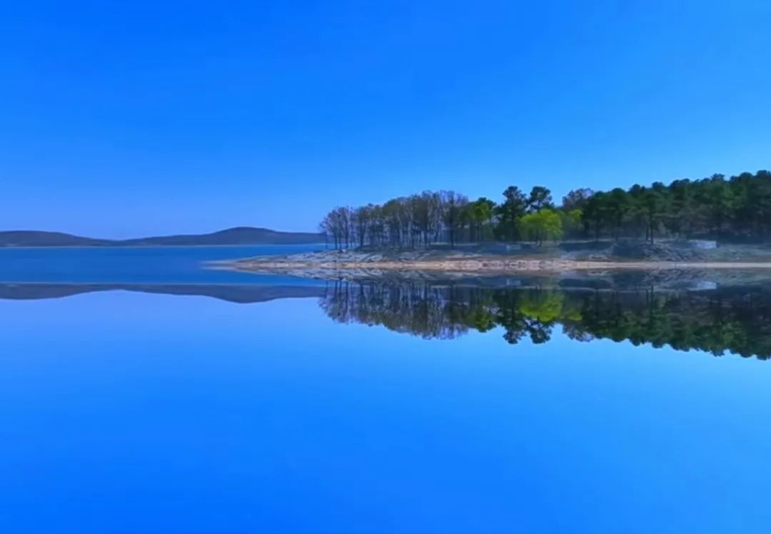 逃離鋼鐵森林！暑期親子游駐馬店銅山湖全攻略：游船、野趣、自然療愈之旅