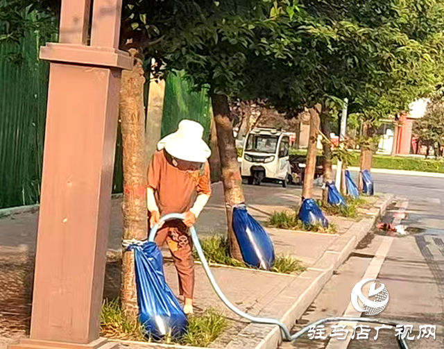 確山縣:2000個“抗旱保綠神器”上崗