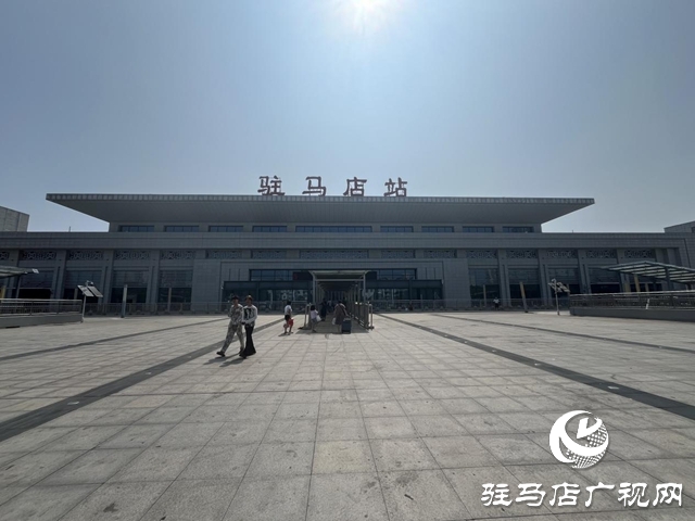 暑運(yùn)過(guò)半 駐馬店車務(wù)段運(yùn)輸平穩(wěn)有序