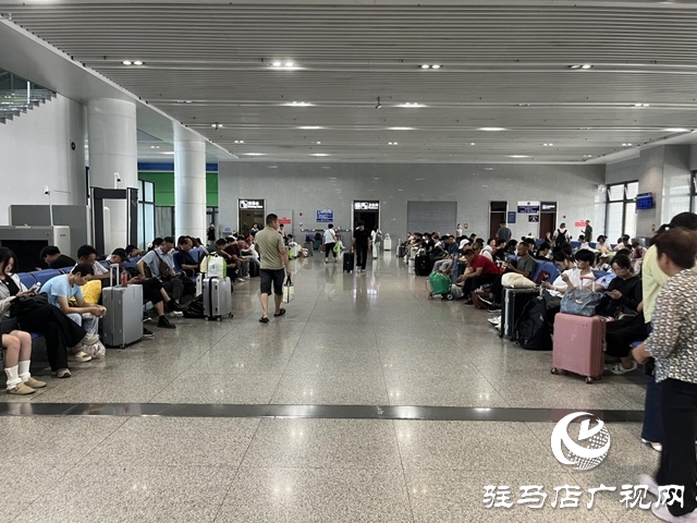 暑運(yùn)過(guò)半 駐馬店車務(wù)段運(yùn)輸平穩(wěn)有序