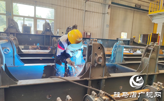 駐馬店中集華駿車輛有限公司：開足馬力忙生產(chǎn) 奮力沖刺三季度