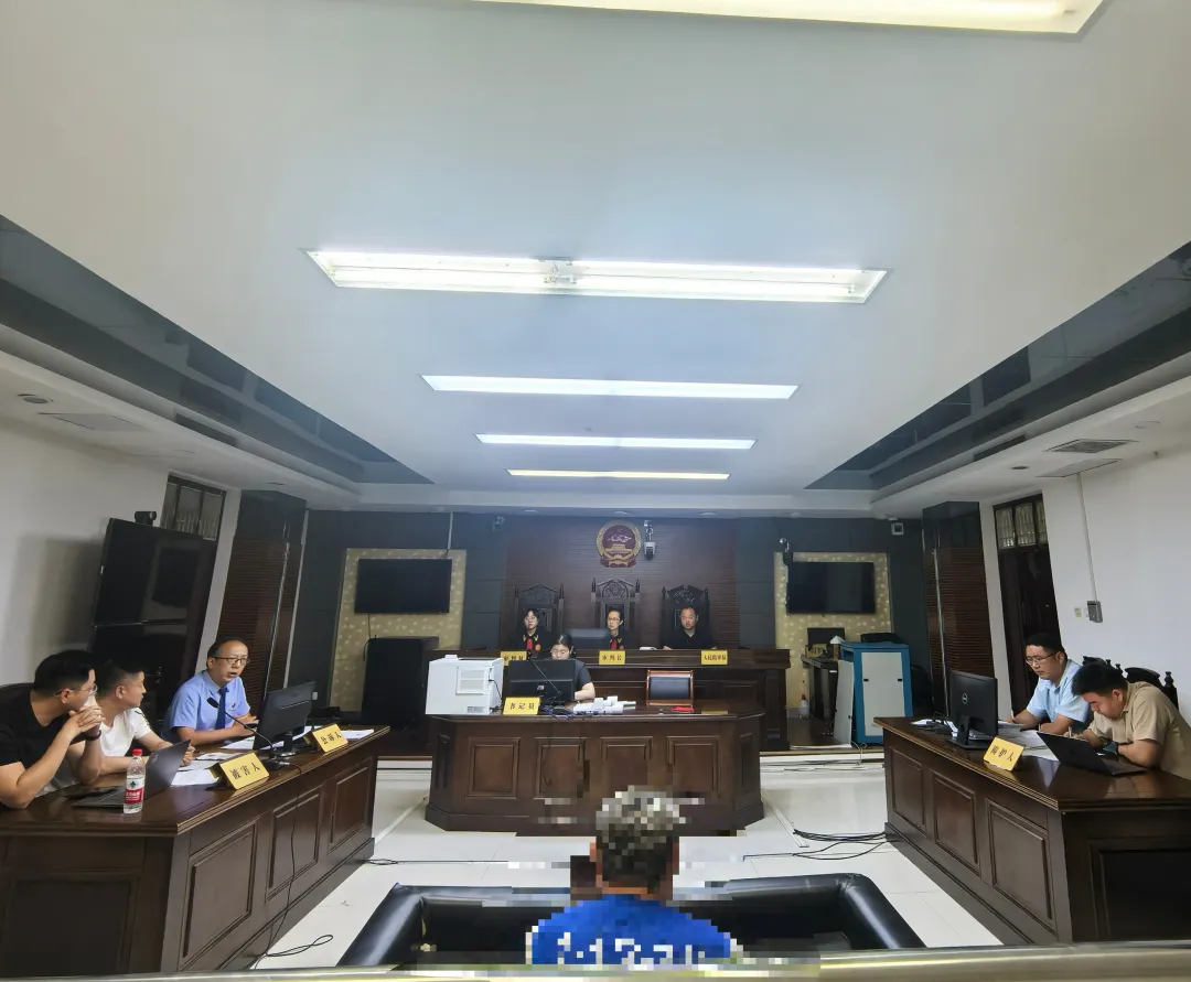 驛城檢察|出庭評(píng)議:公訴人靶向練兵“考場”