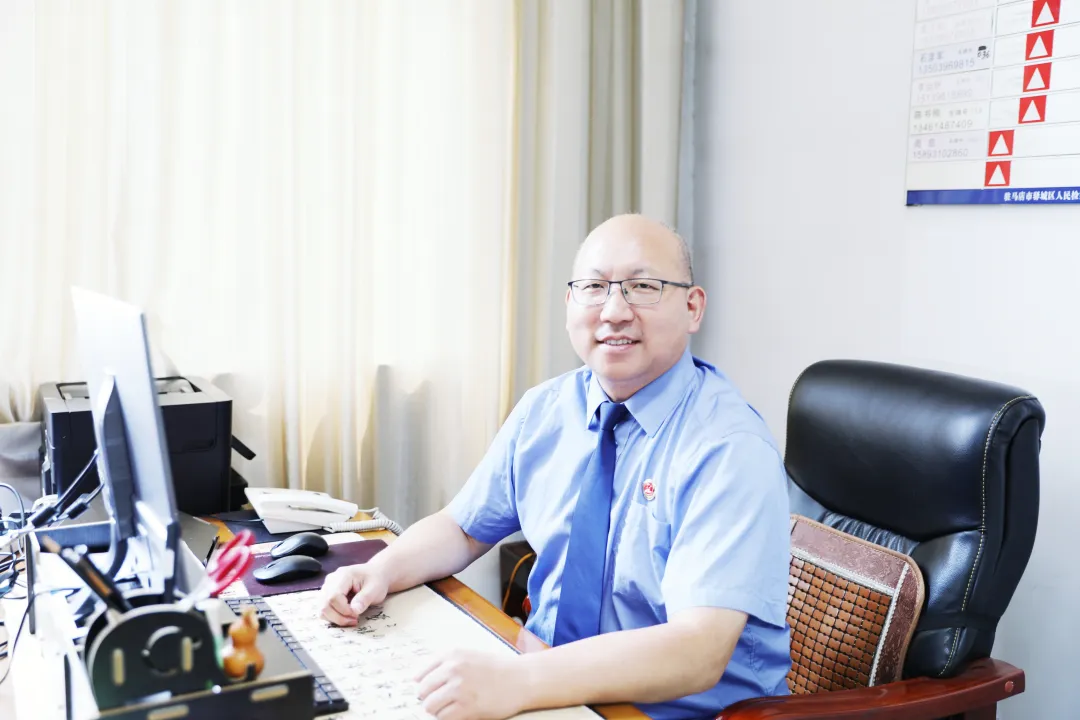 苗亞濤：檢徽之下，軍徽的光芒從未褪色