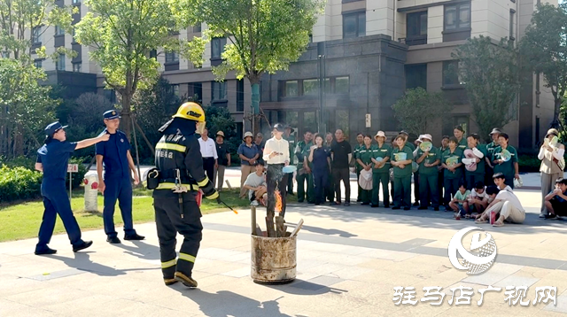 消防課開到家門口 居民實操滅火器學技能